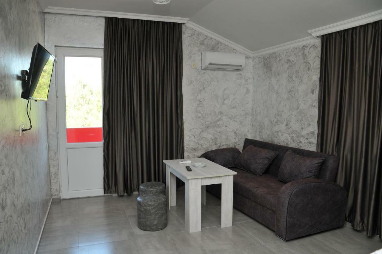 Giomari Hotel อูเรคี ภายนอก รูปภาพ