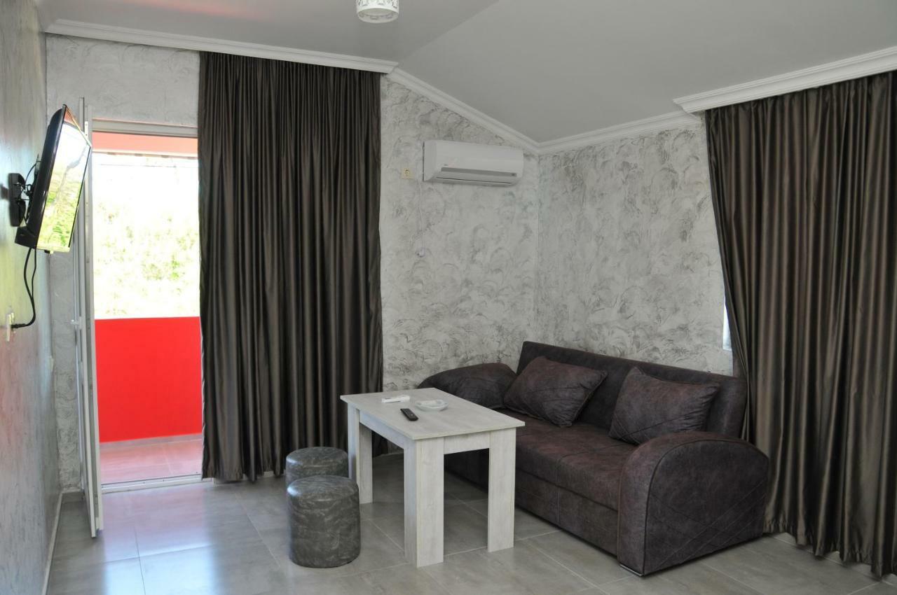 Giomari Hotel อูเรคี ภายนอก รูปภาพ